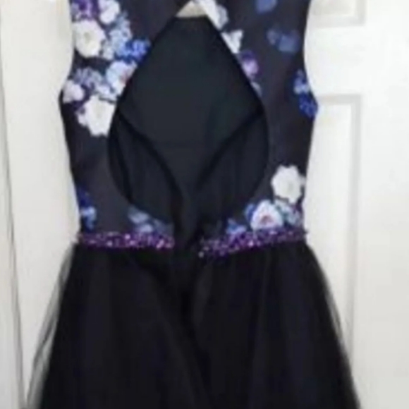 SOLD  Blue floral Mon Cheri dress size 14 - Picture 5 of 9